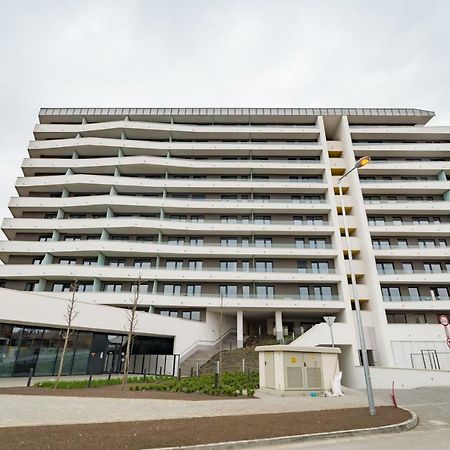Bpr Chic White Home With Terrace & A/C & Garage Budapeste Exterior foto